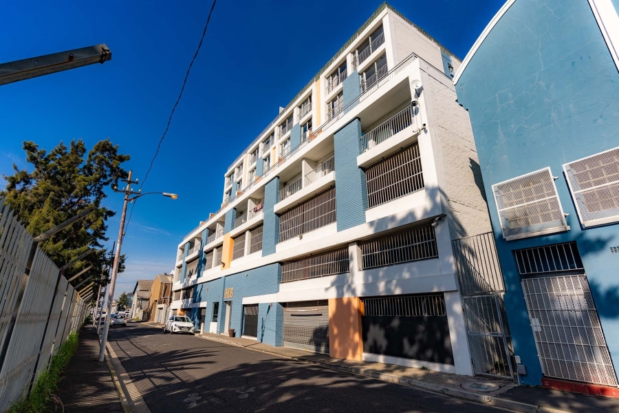 1 Bedroom Property for Sale in Woodstock Western Cape